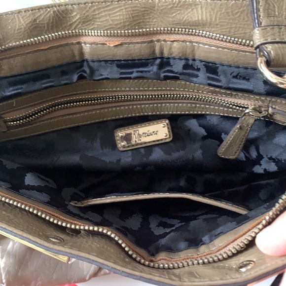 Marciano Large Clutch/ Handbag 👜 - Picture 3 of 3